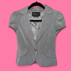 EUC BCBGMaxAzria Light Gray Short Sleeve Blazer